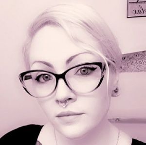 Meet your Posher, Jacqueline